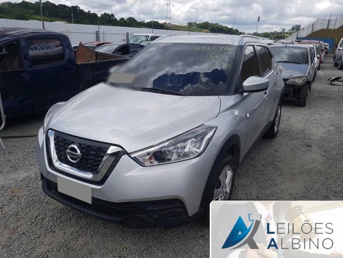 NISSAN KICKS 18/18