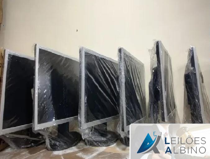 LOTE DE MONITORES 15" E 17" QUADRADOS