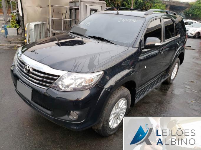 TOYOTA HILUX SW4 12/12