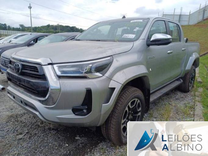 TOYOTA HILUX CD 24/24