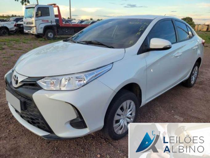 TOYOTA YARIS SEDAN 22/23