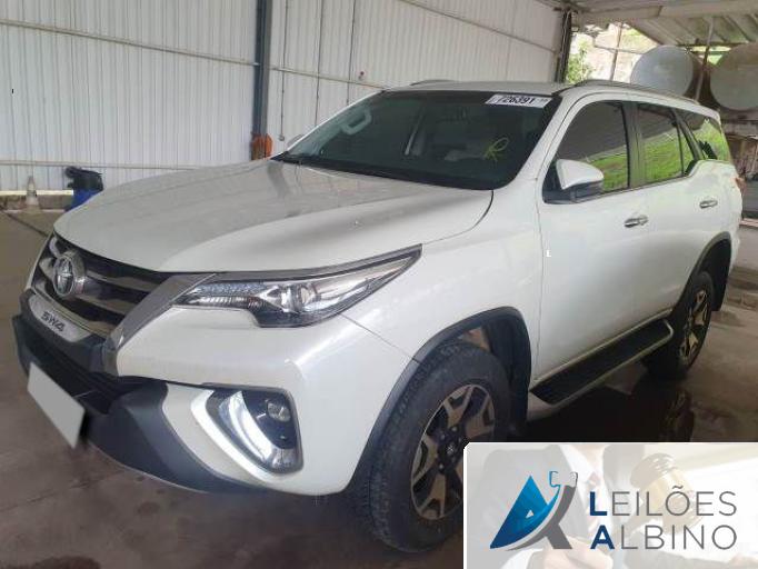 TOYOTA HILUX SW4 20/20