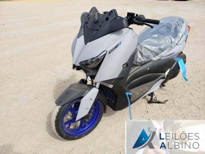 YAMAHA XMAX 22/22