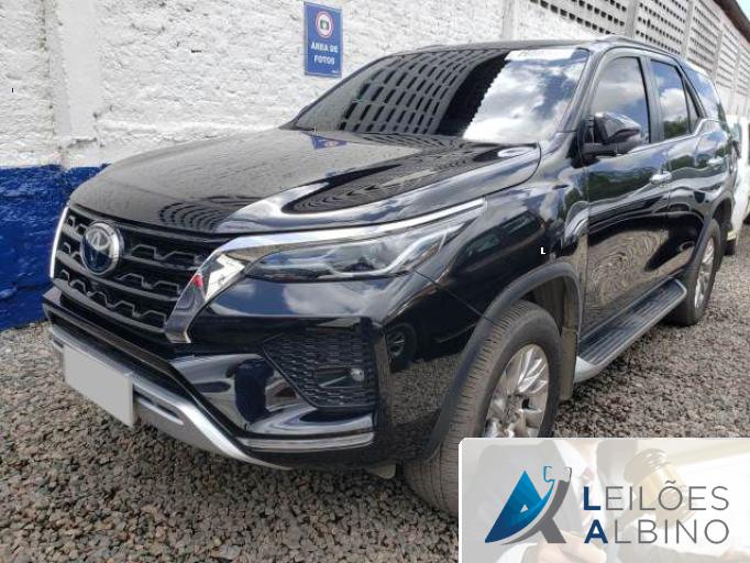 TOYOTA HILUX SW4 22/22 TOYOTA HILUX SW4 22/22