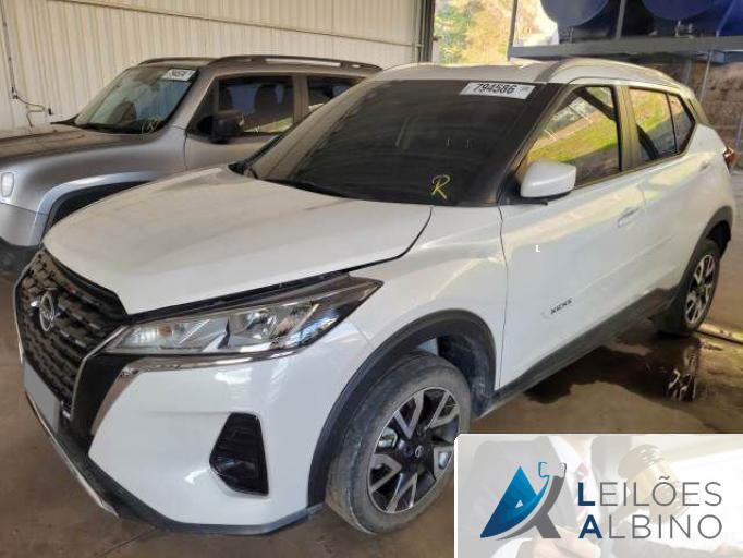 NISSAN KICKS 22/23