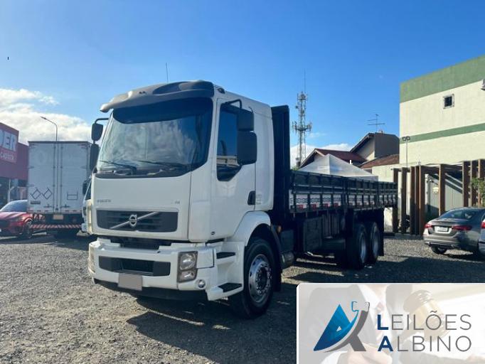 VOLVO VM-270 12/12
