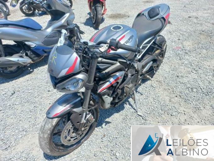 TRIUMPH STREET TRIPLE 20/20