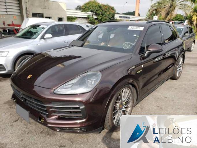 PORSCHE CAYENNE 22/23