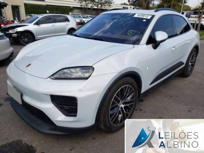 PORSCHE MACAN 25/25