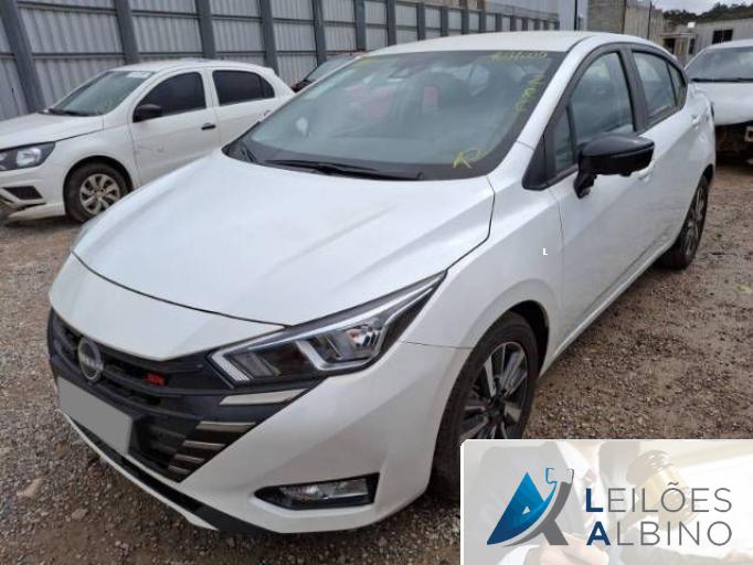 NISSAN VERSA 24/25