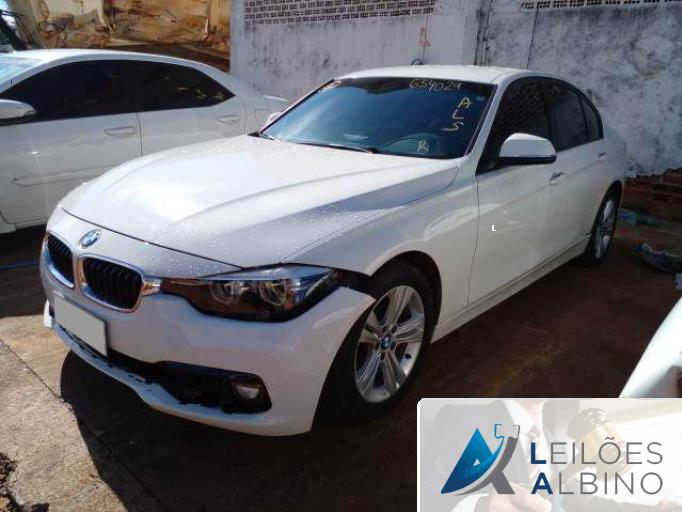 BMW 320i 18/18