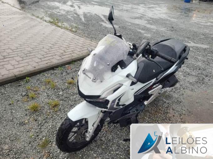 HONDA  ADV 21/21